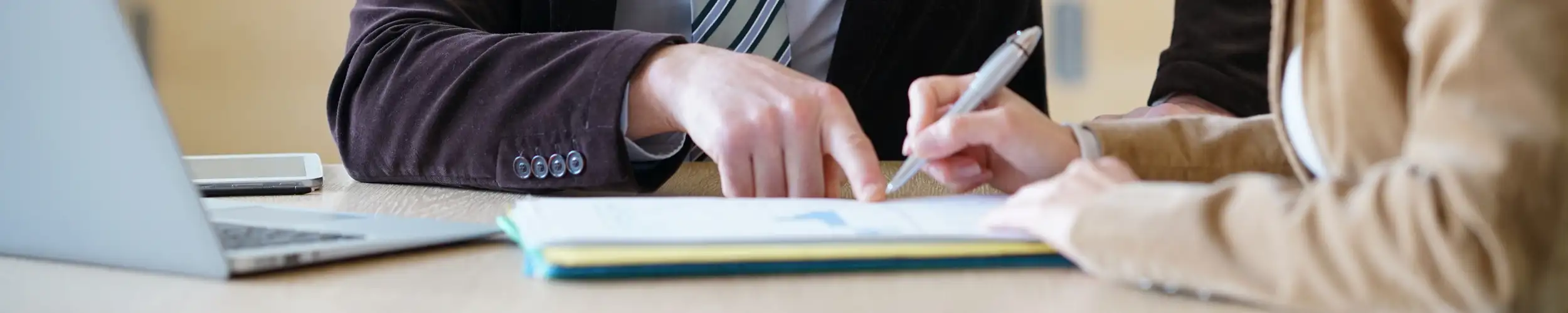 Solicitor giving legal advice - professional Indemnity insurance | NFP